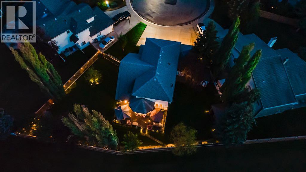 Property at 6110 93A Street image 5