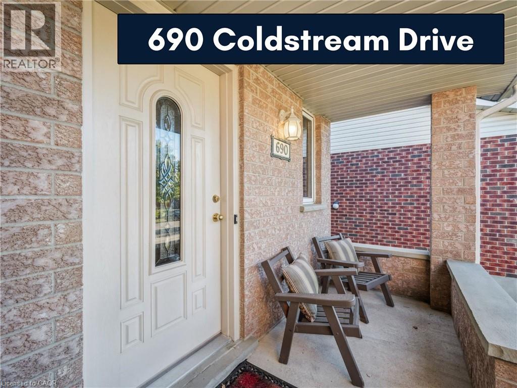 690 Coldstream Drive, Waterloo, Ontario  N2V 2J1 - Photo 1 - 40779948