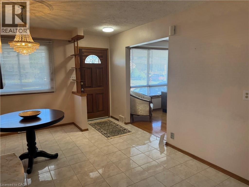 31 Adair Avenue, Hamilton, Ontario  L8H 6A5 - Photo 5 - 40779950