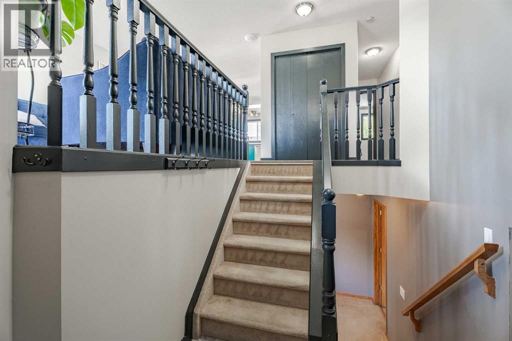 140 Stonegate Close Nw, Airdrie, Alberta  T4B 2V2 - Photo 9 - A2249635