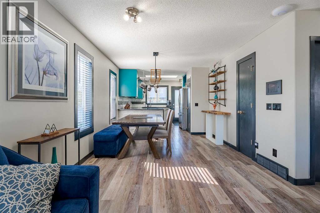 140 Stonegate Close Nw, Airdrie, Alberta  T4B 2V2 - Photo 6 - A2249635