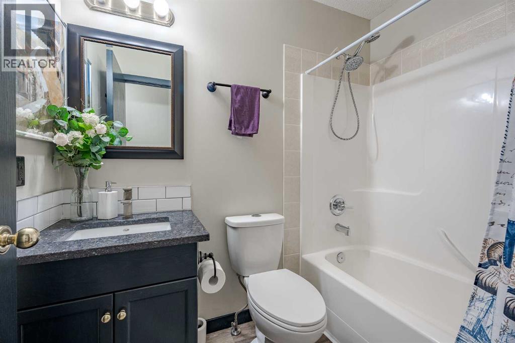 140 Stonegate Close Nw, Airdrie, Alberta  T4B 2V2 - Photo 19 - A2249635