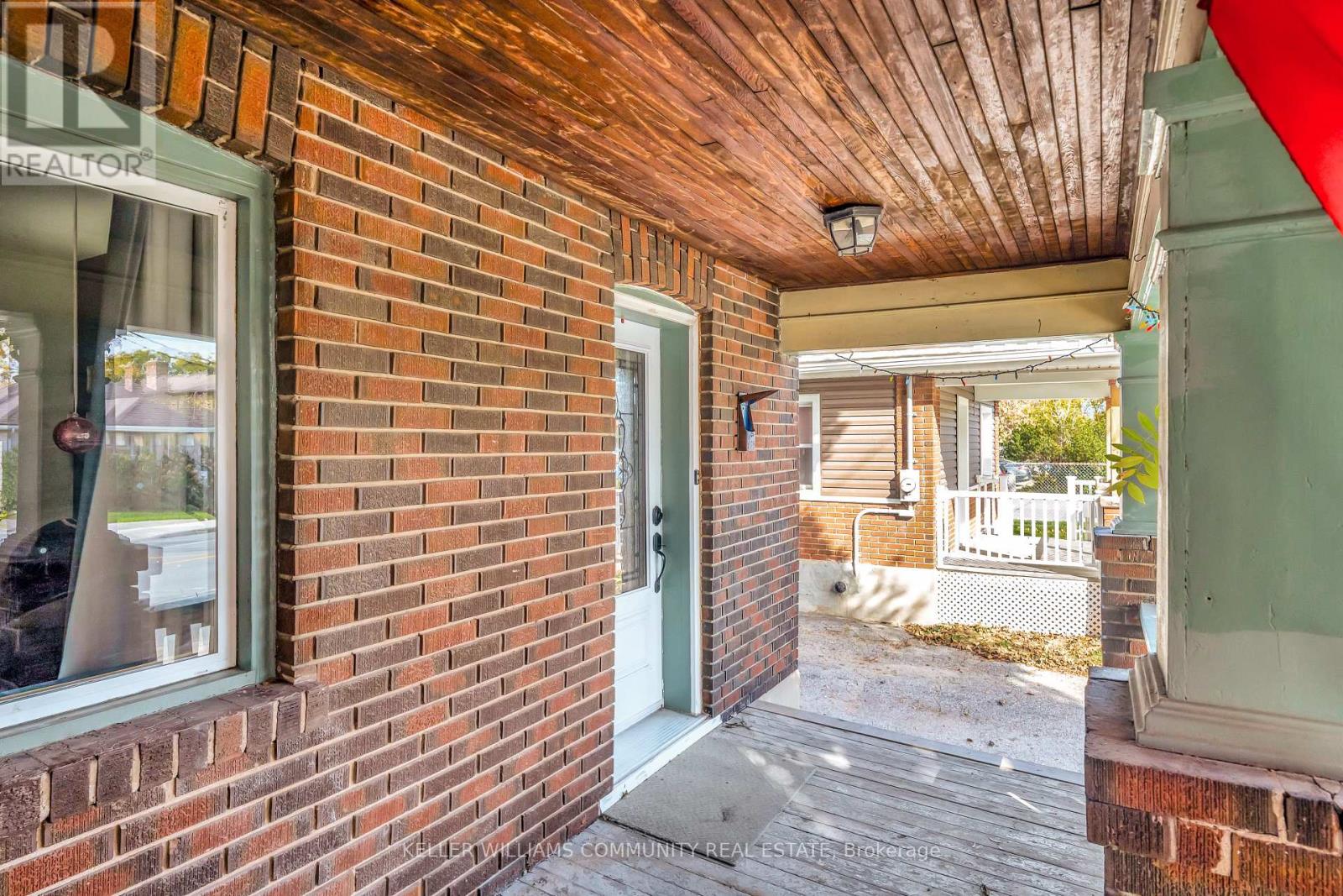 112 Lansdowne Street W, Peterborough, Ontario  K9J 1Y1 - Photo 5 - X12467781