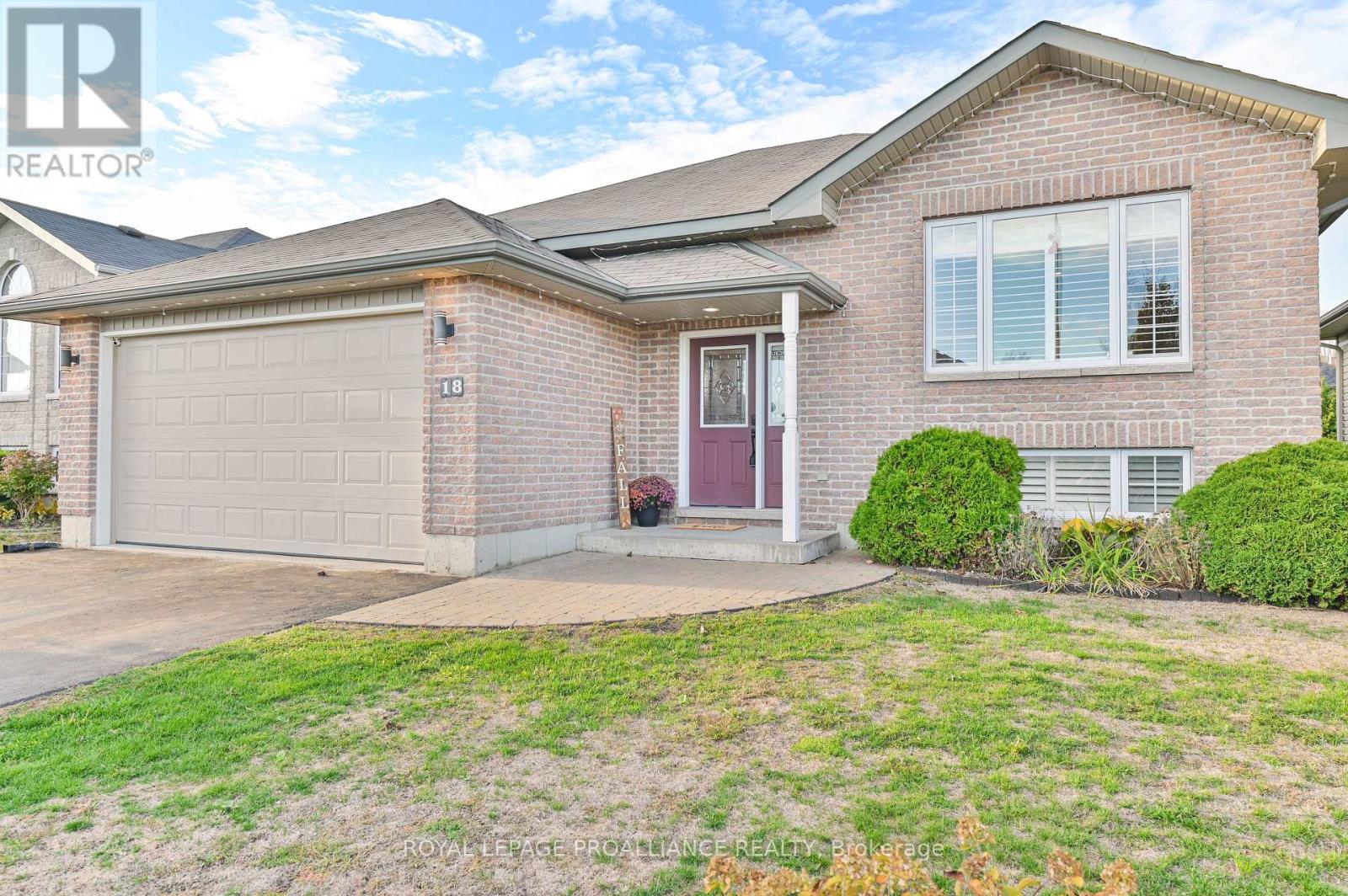 18 Fox Den Drive, Brighton, Ontario  K0K 1H0 - Photo 4 - X12467784