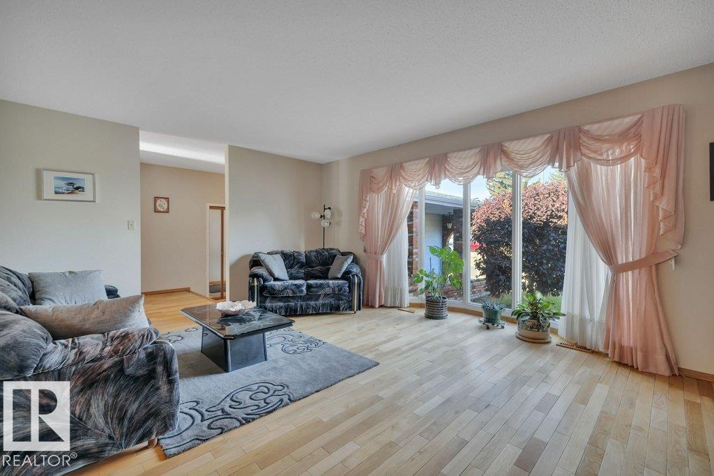 1117 77 St Nw, Edmonton, Alberta  T6K 3G4 - Photo 8 - E4462449
