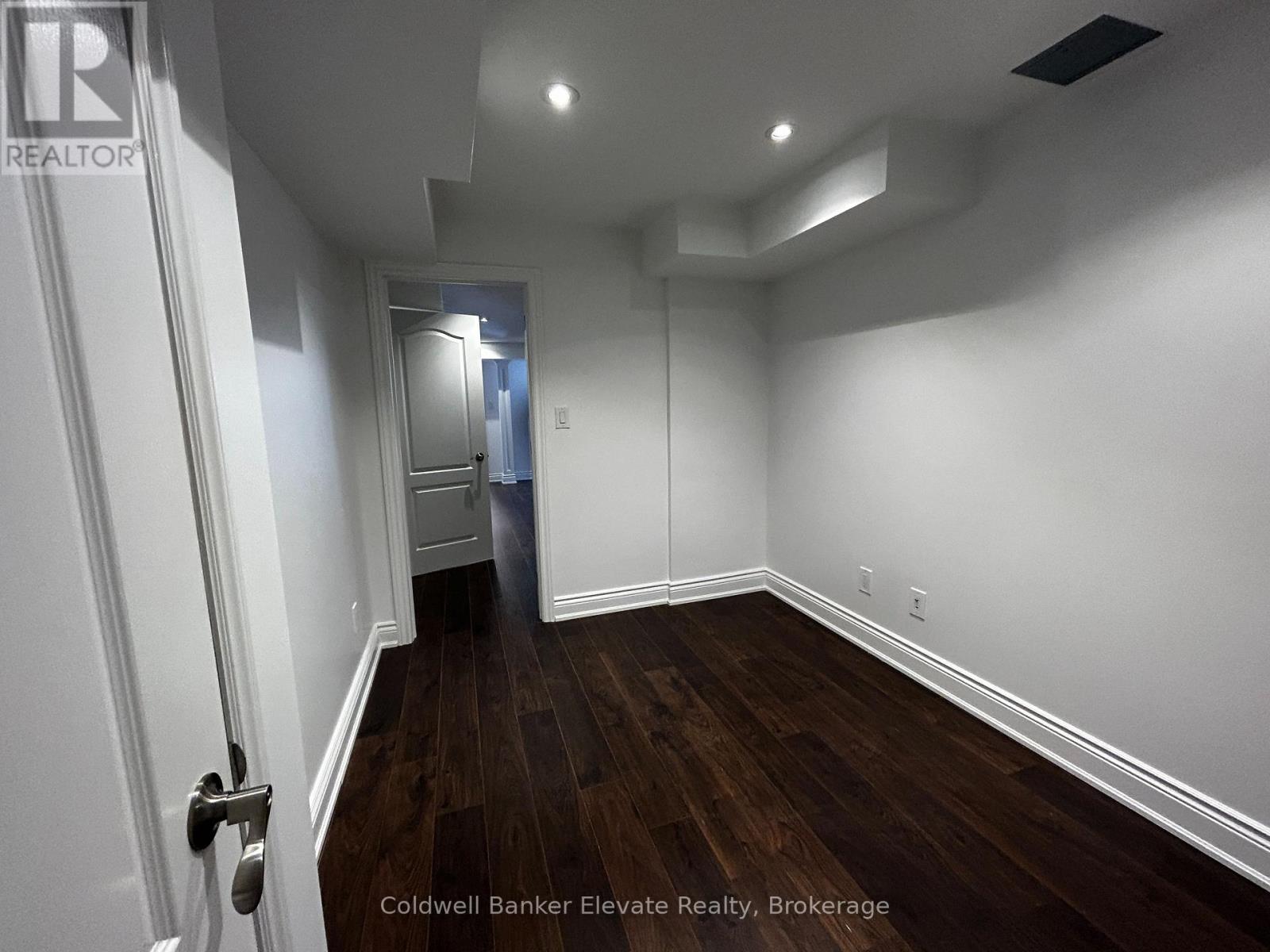 Ll - 1070 Gorham Way, Milton, Ontario  L9T 6N7 - Photo 15 - W12467568
