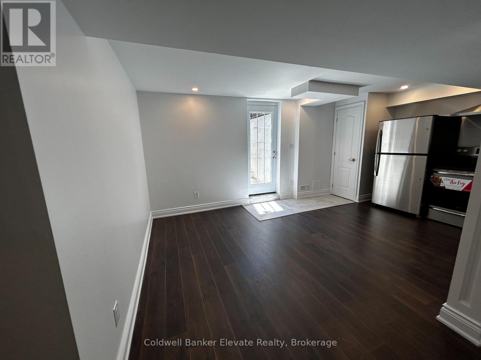 Ll - 1070 Gorham Way, Milton, Ontario  L9T 6N7 - Photo 7 - W12467568