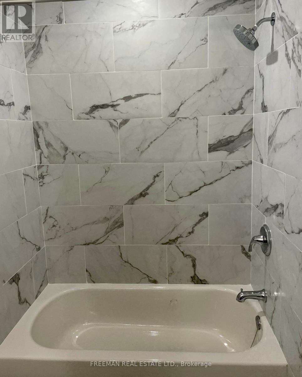 Apt. 2 - 266 Marlee Avenue, Toronto, Ontario  M6B 3H7 - Photo 10 - W12467595