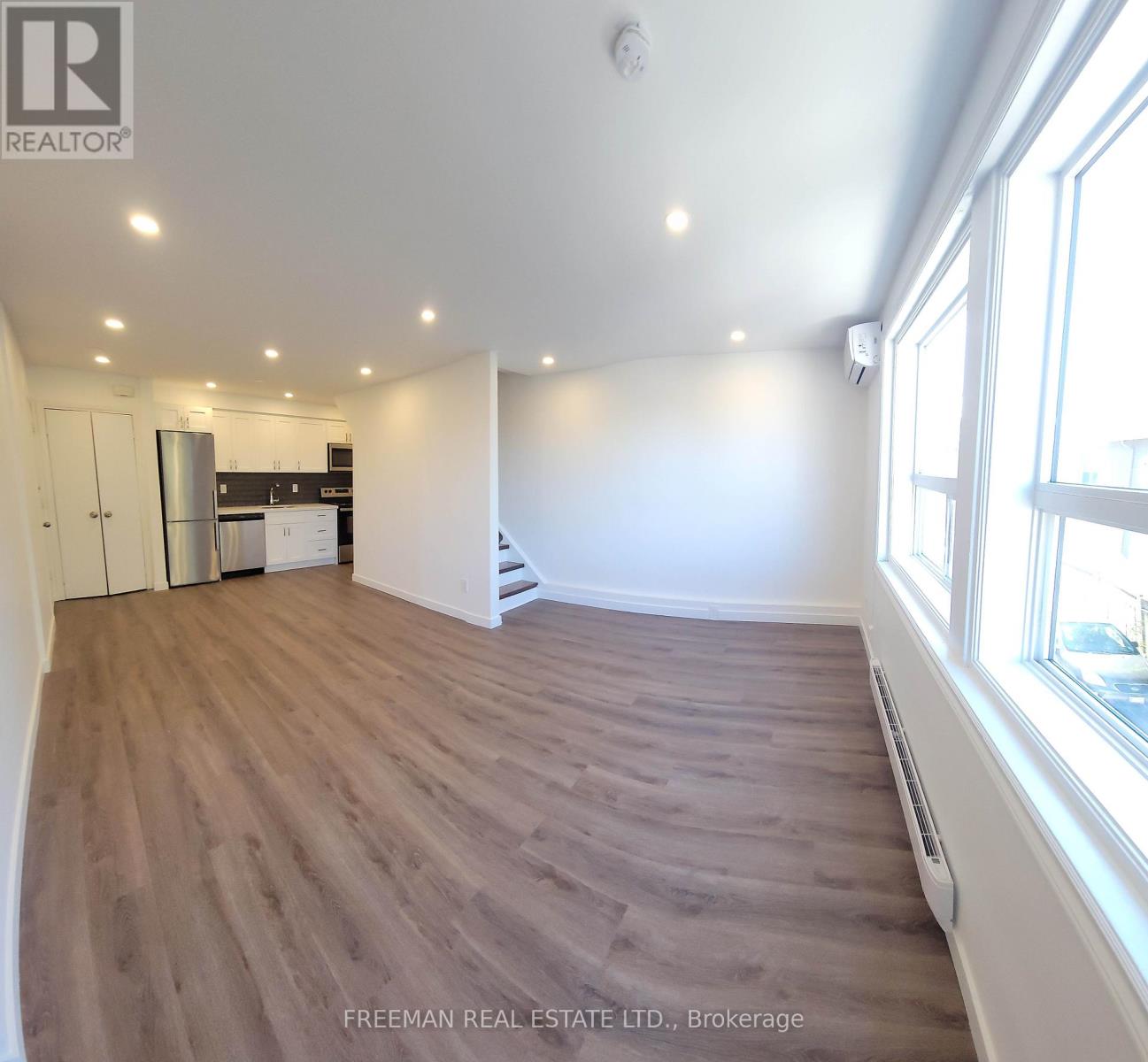 Apt. 2 - 266 Marlee Avenue, Toronto, Ontario  M6B 3H7 - Photo 3 - W12467595