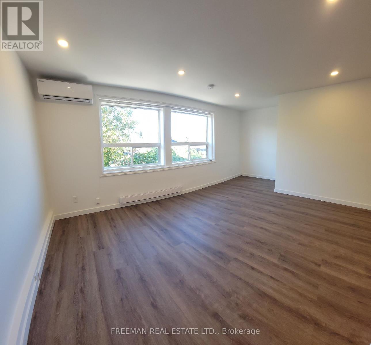 Apt. 2 - 266 Marlee Avenue, Toronto, Ontario  M6B 3H7 - Photo 4 - W12467595