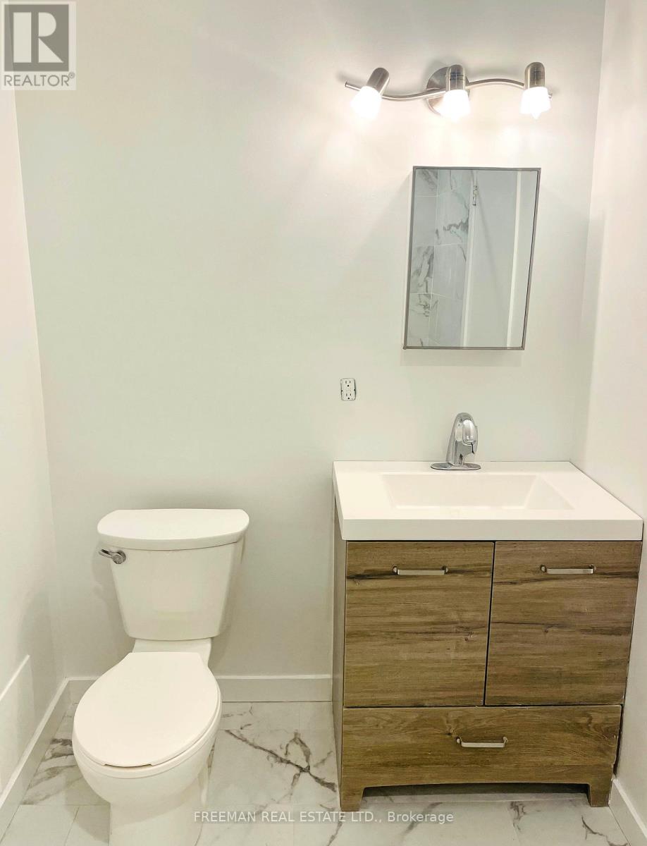 Apt. 2 - 266 Marlee Avenue, Toronto, Ontario  M6B 3H7 - Photo 9 - W12467595