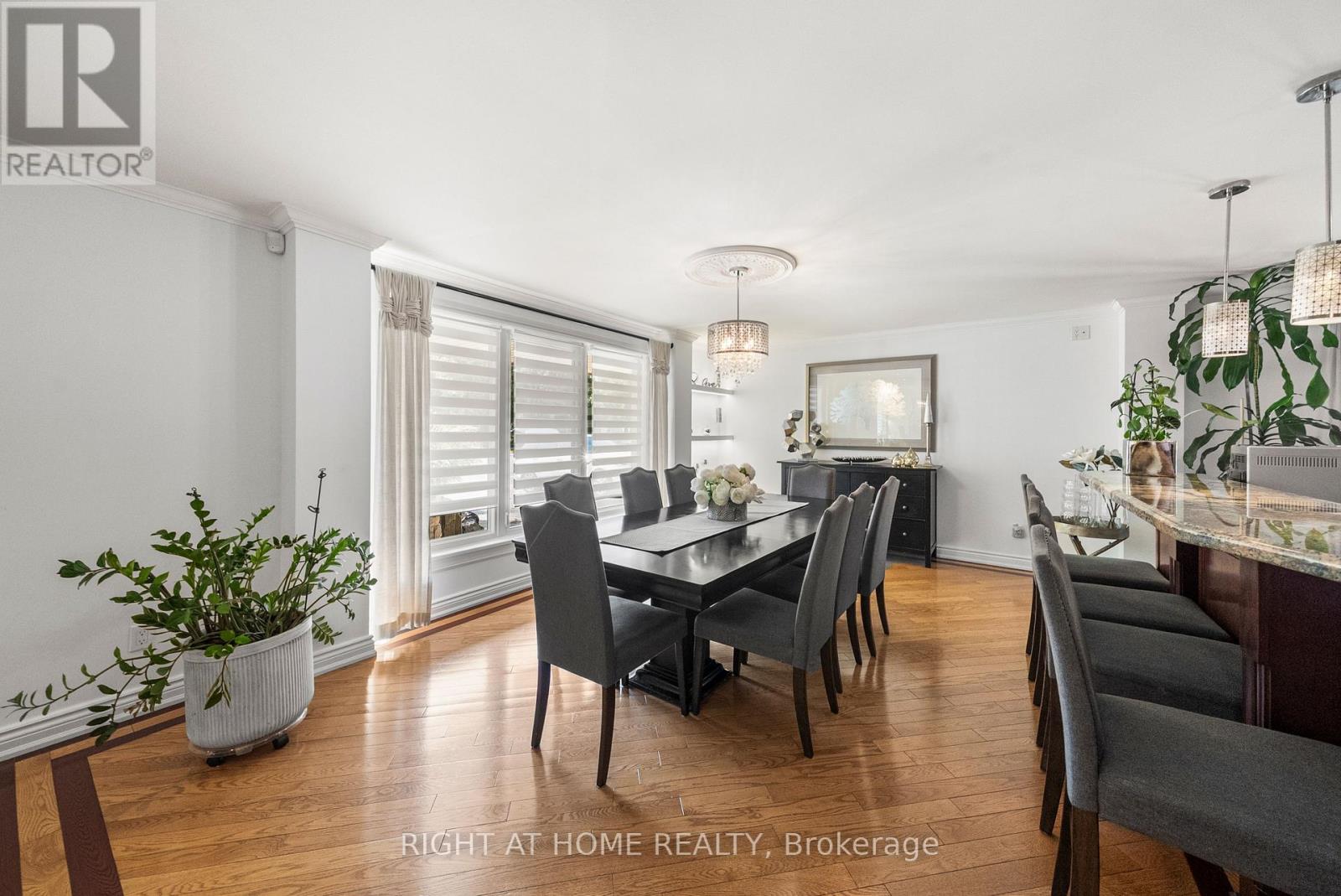 1045 Bloor Street, Mississauga, Ontario  L4Y 2N3 - Photo 15 - W12467600