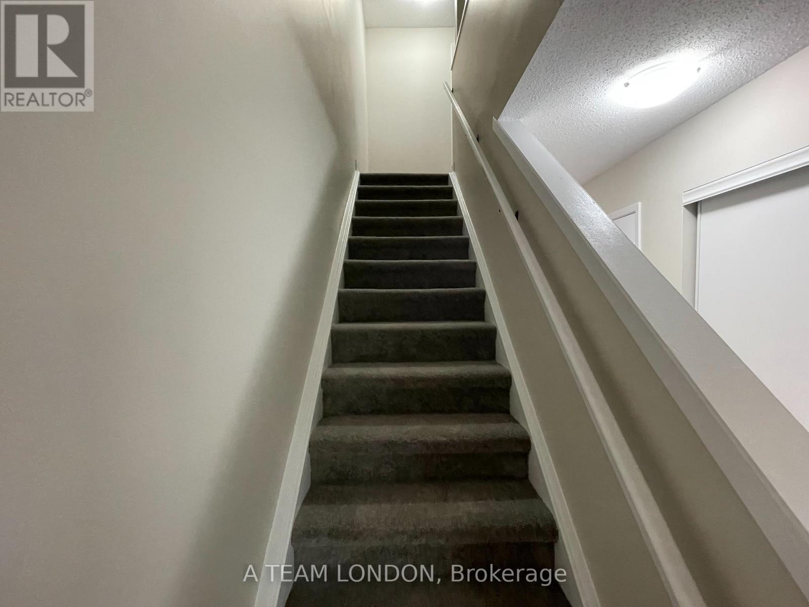 33 - 126 Belmont Drive, London South, Ontario  N6J 4W1 - Photo 10 - X12467803