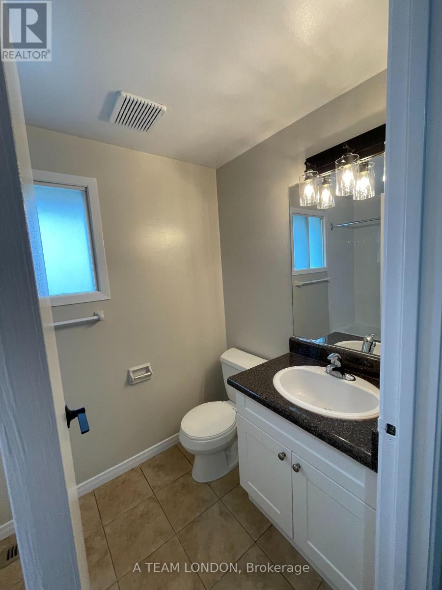 33 - 126 Belmont Drive, London South, Ontario  N6J 4W1 - Photo 11 - X12467803
