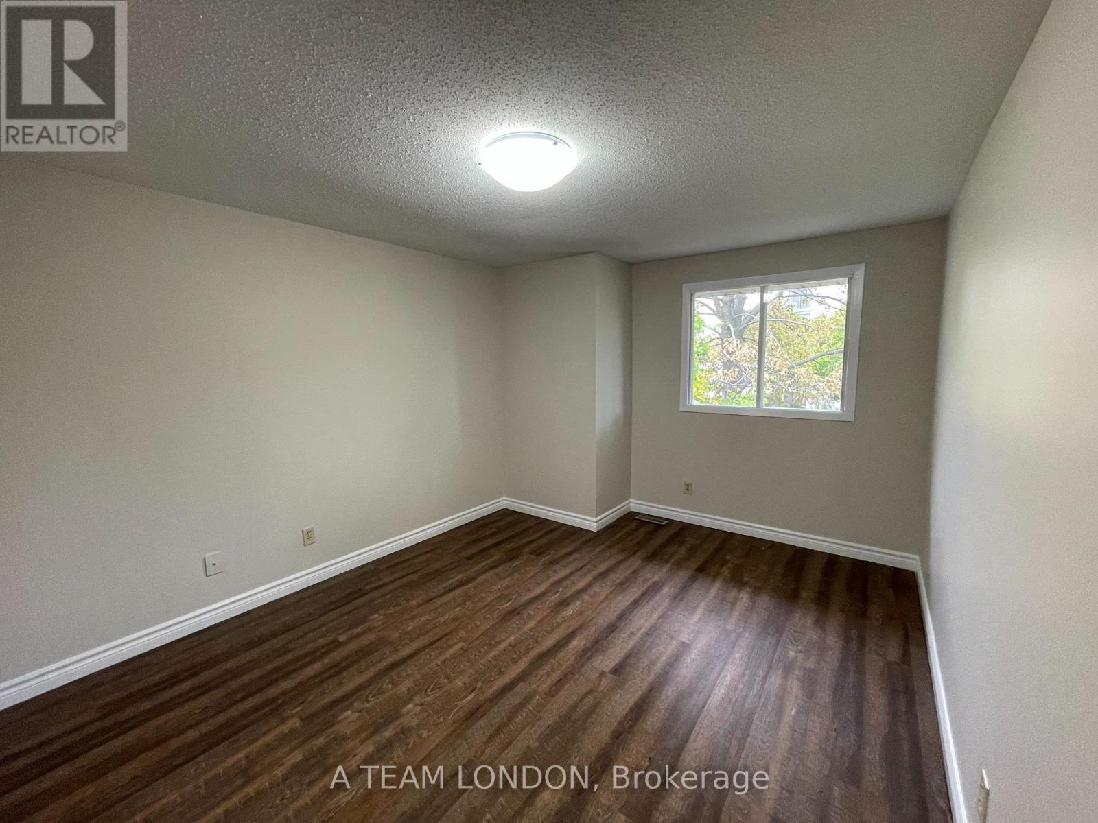 33 - 126 Belmont Drive, London South, Ontario  N6J 4W1 - Photo 17 - X12467803
