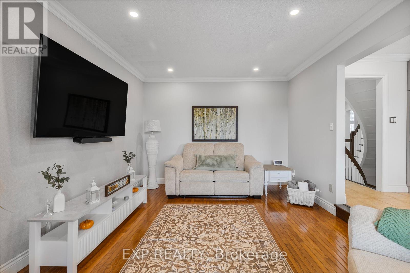 10 Vega Crescent, Hamilton, Ontario  L8E 4S7 - Photo 20 - X12467577