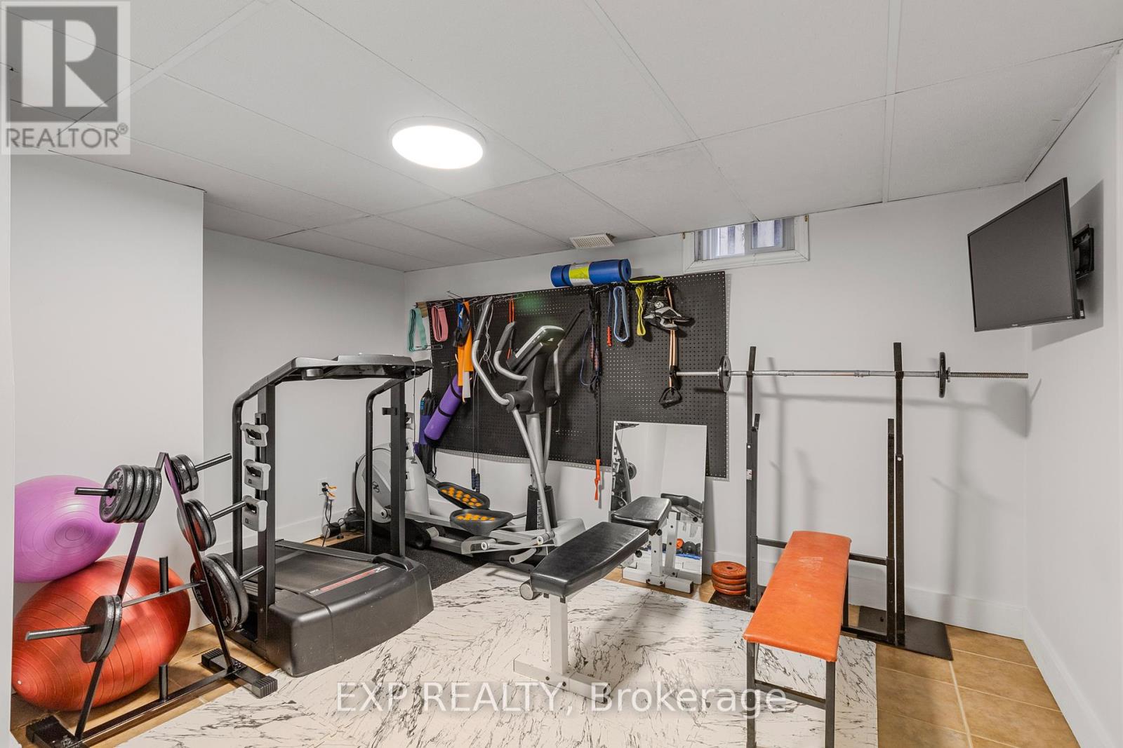 10 Vega Crescent, Hamilton, Ontario  L8E 4S7 - Photo 38 - X12467577