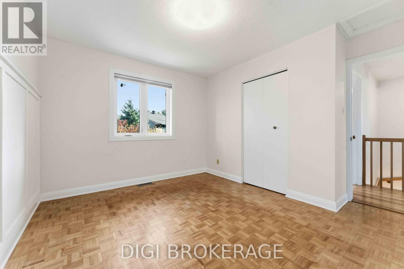 98 Gillespie Crescent, Ottawa, Ontario  K1V 0J2 - Photo 29 - X12465269