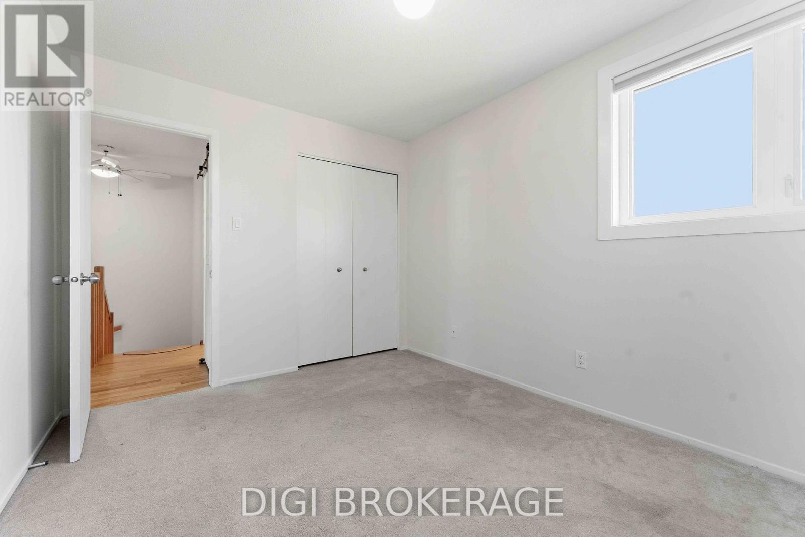 98 Gillespie Crescent, Ottawa, Ontario  K1V 0J2 - Photo 30 - X12465269