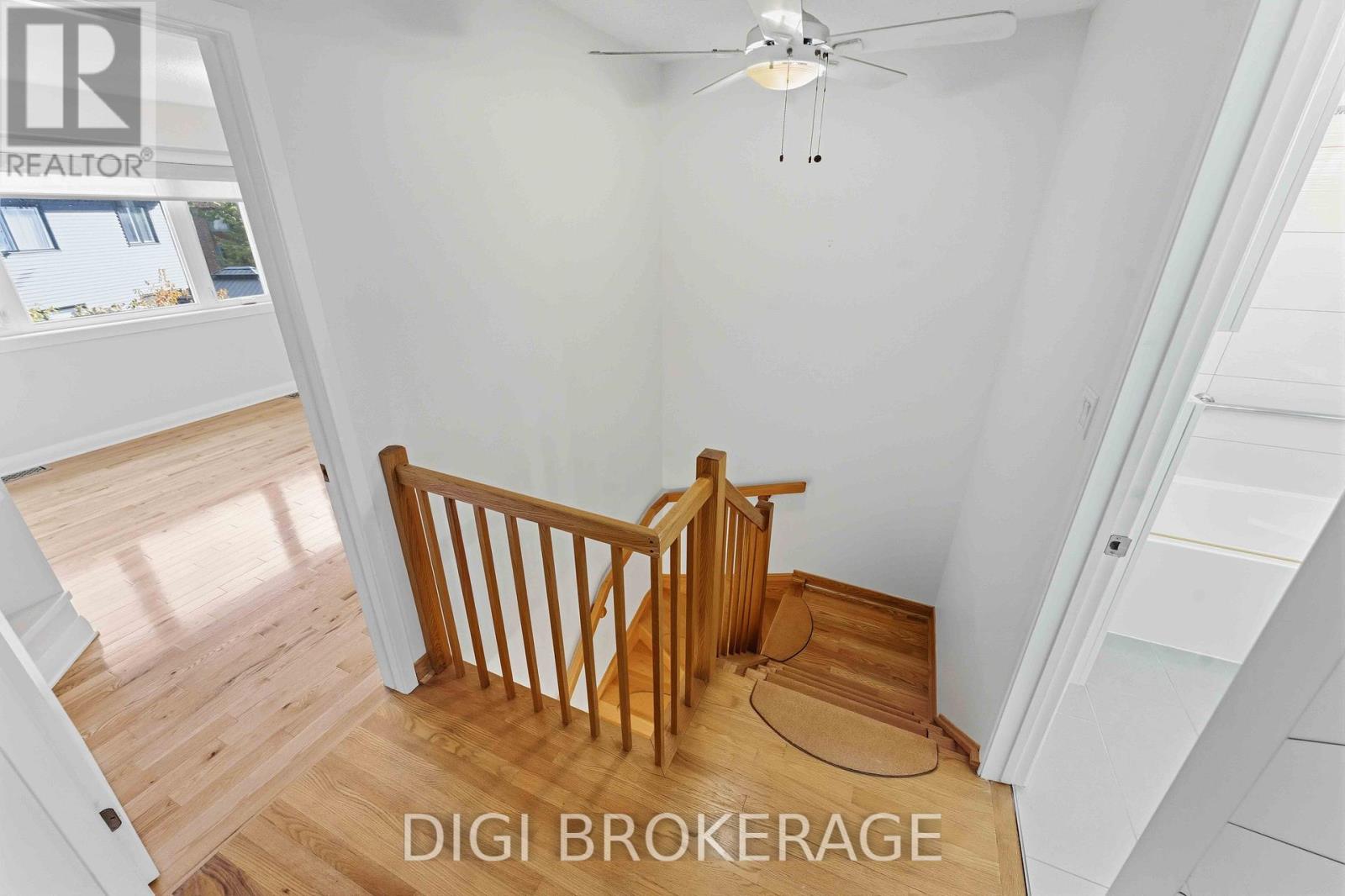 98 Gillespie Crescent, Ottawa, Ontario  K1V 0J2 - Photo 22 - X12465269