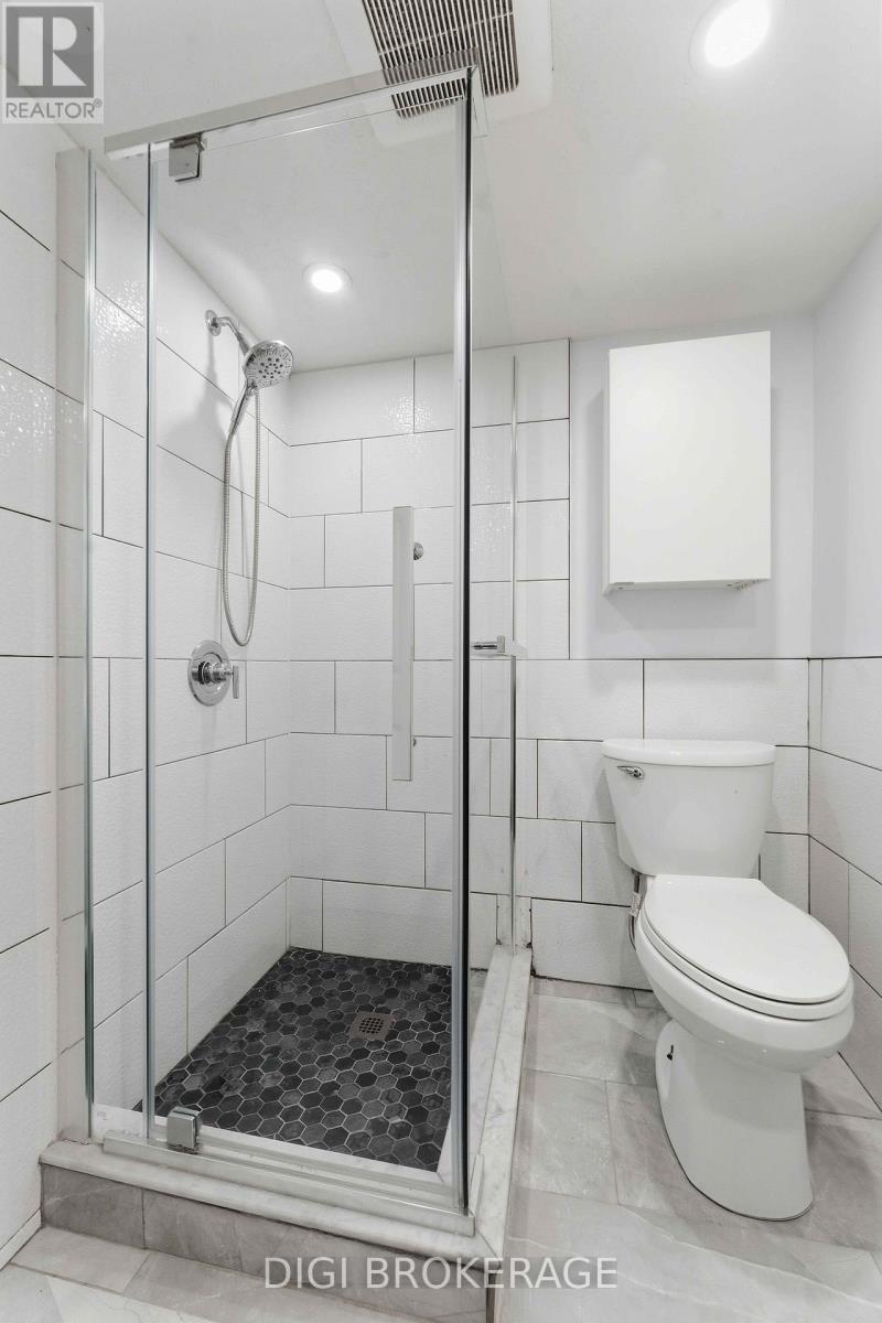 98 Gillespie Crescent, Ottawa, Ontario  K1V 0J2 - Photo 33 - X12465269