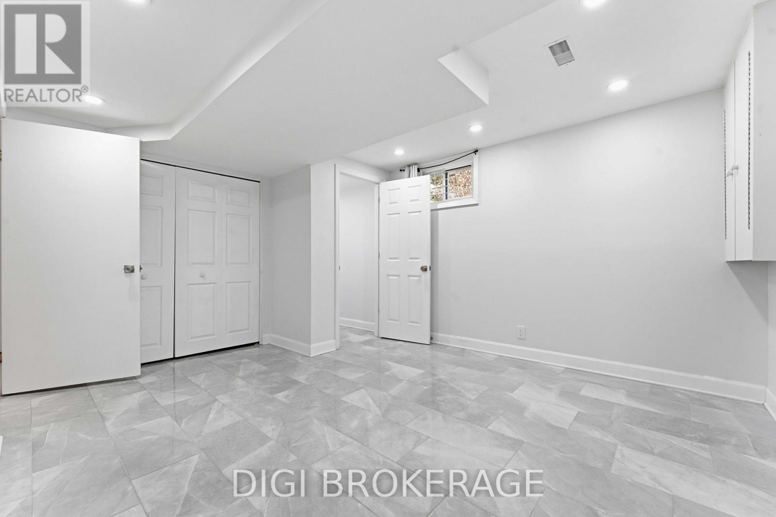 98 Gillespie Crescent, Ottawa, Ontario  K1V 0J2 - Photo 37 - X12465269