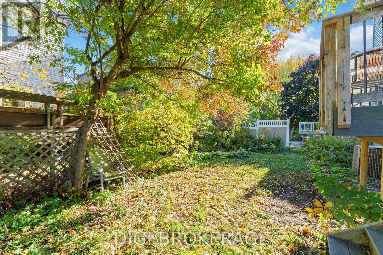 98 Gillespie Crescent, Ottawa, Ontario  K1V 0J2 - Photo 47 - X12465269