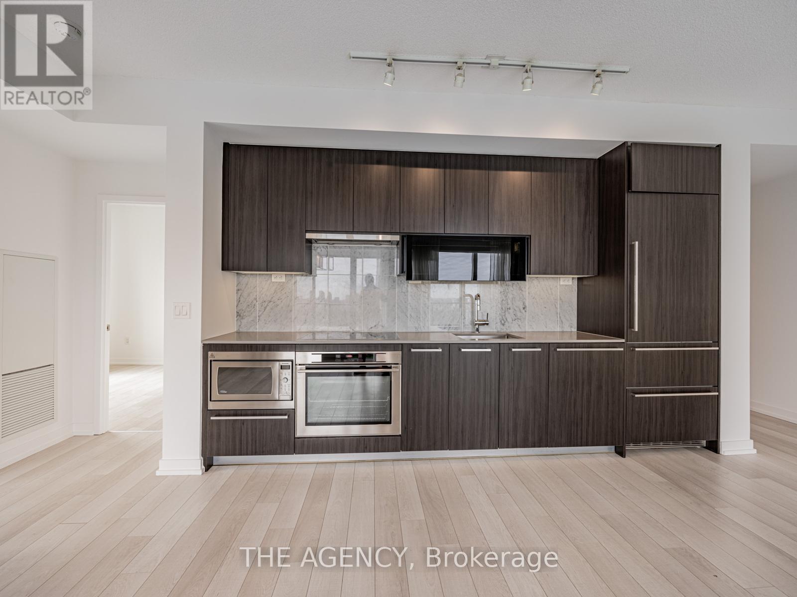 3702 - 117 Mcmahon Drive, Toronto, Ontario  M2K 0E4 - Photo 3 - C12467688