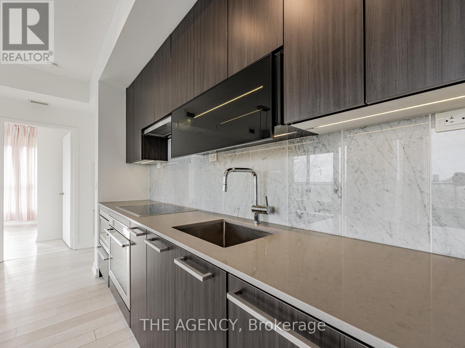 3702 - 117 Mcmahon Drive, Toronto, Ontario  M2K 0E4 - Photo 4 - C12467688
