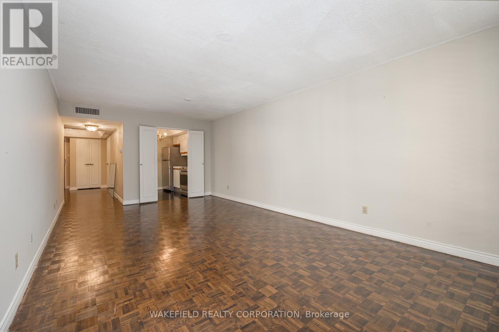 505 - 61 St Clair Avenue W, Toronto, Ontario  M4V 2Y8 - Photo 17 - C12467741