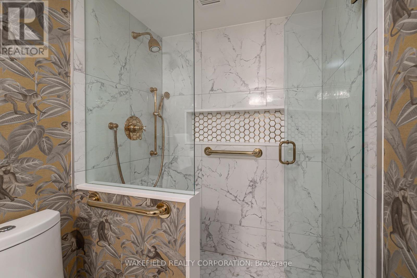 505 - 61 St Clair Avenue W, Toronto, Ontario  M4V 2Y8 - Photo 2 - C12467741