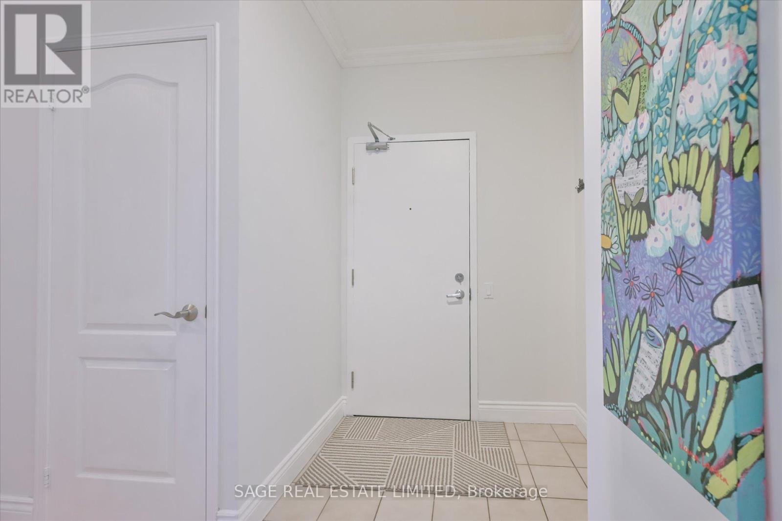 413 - 555 Yonge Street, Toronto, Ontario  M4Y 3A6 - Photo 4 - C12467767