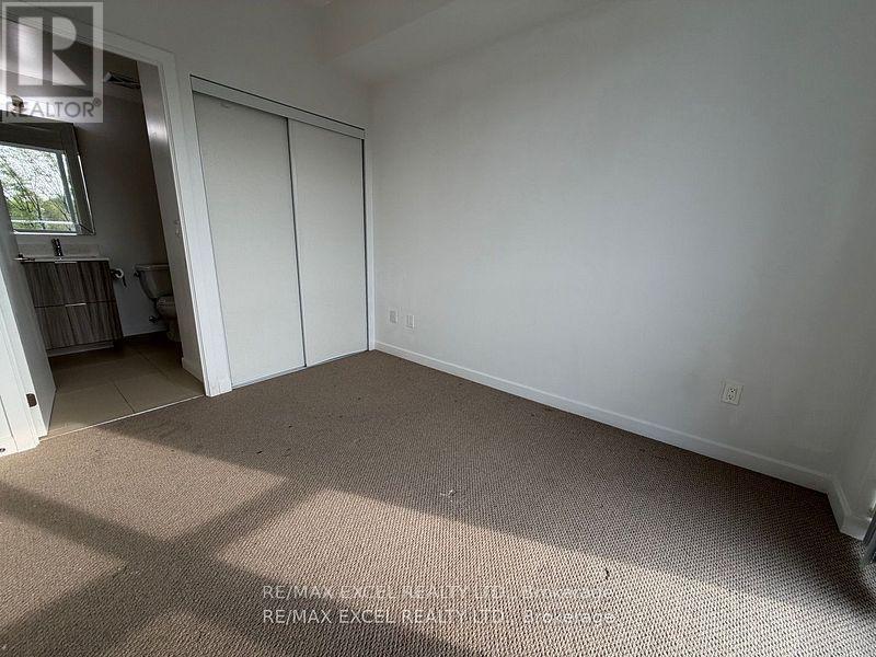 219 - 52 Forest Manor Road, Toronto, Ontario  M2J 0E2 - Photo 5 - C12467771