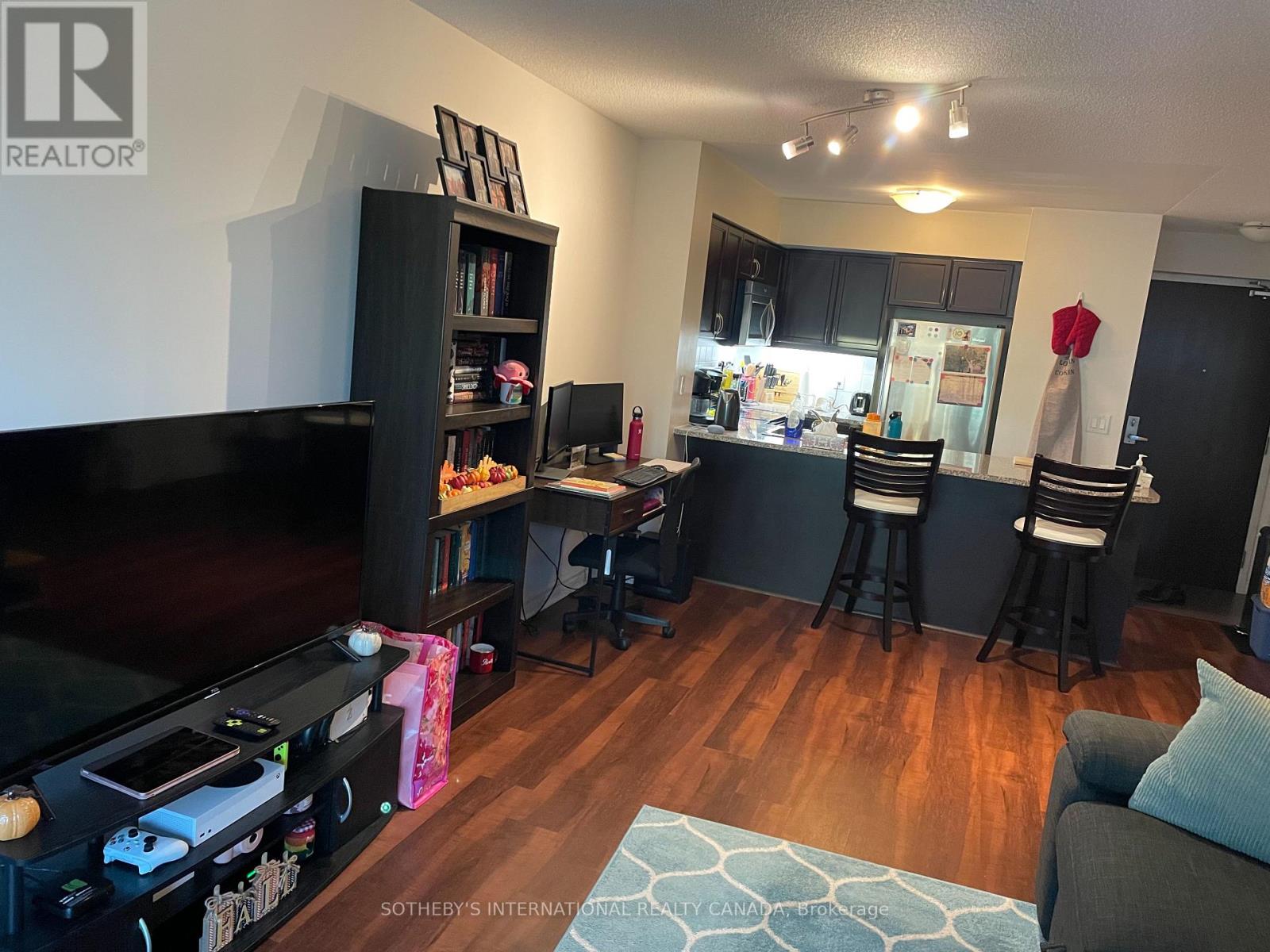 3303 - 19 Grand Trunk Crescent, Toronto, Ontario  M5J 3A3 - Photo 5 - C12467788