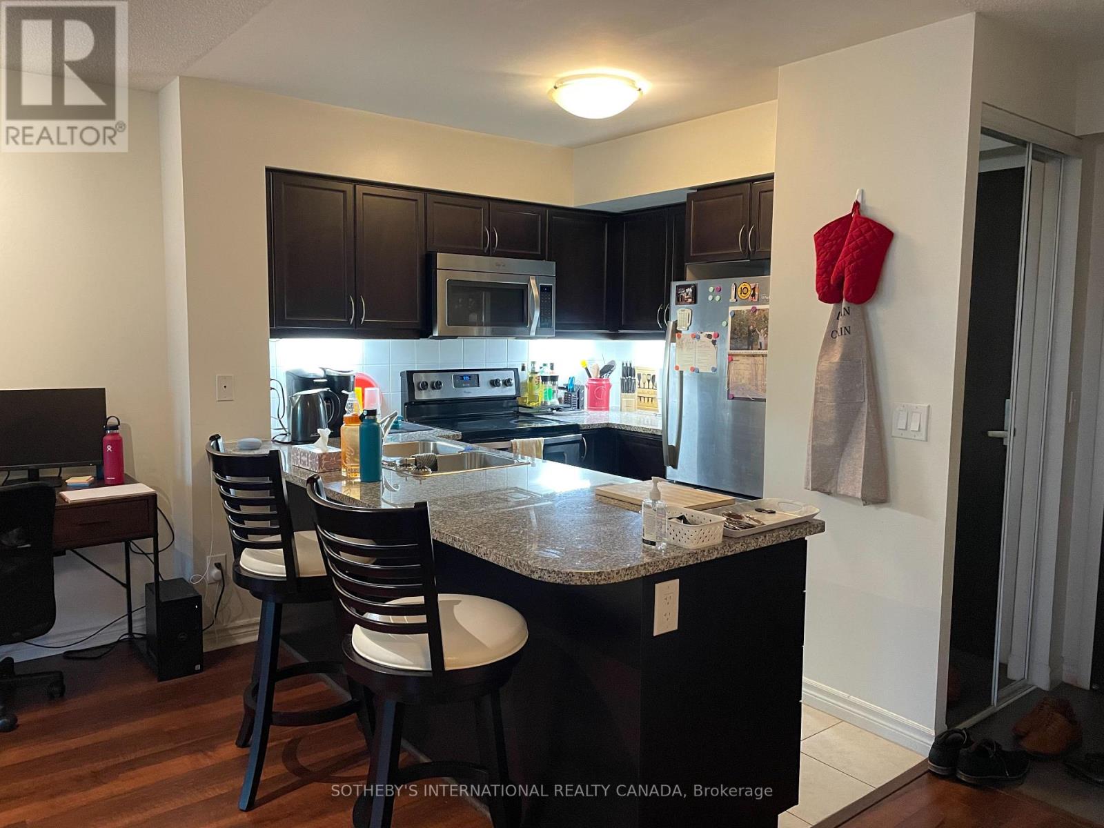 3303 - 19 Grand Trunk Crescent, Toronto, Ontario  M5J 3A3 - Photo 6 - C12467788