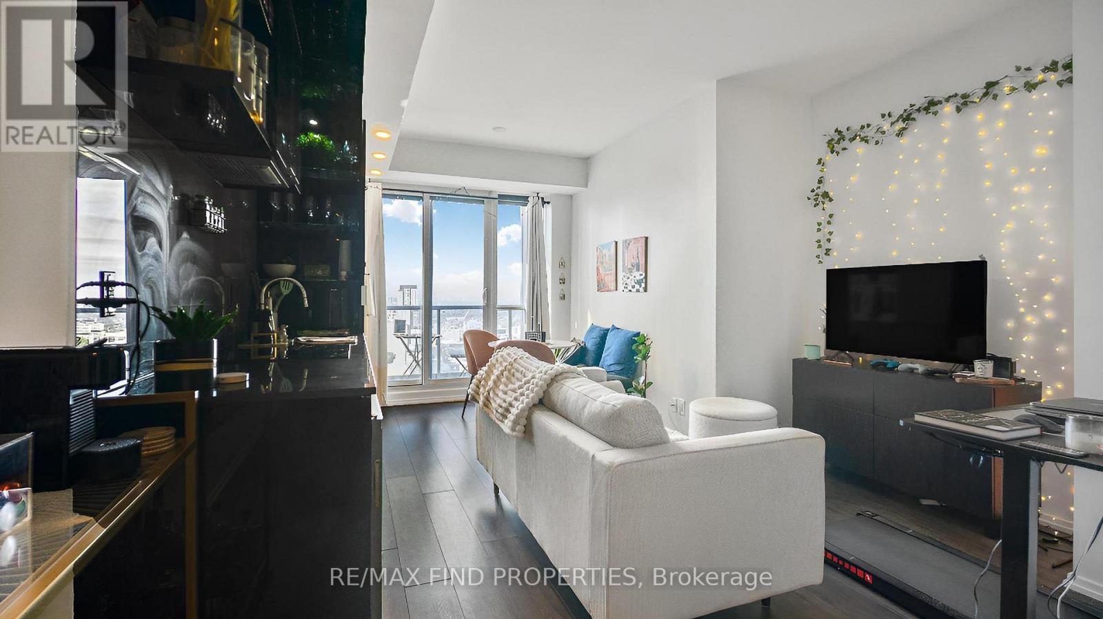 3814 - 70 Temperance Street, Toronto, Ontario  M5H 4E8 - Photo 11 - C12467797