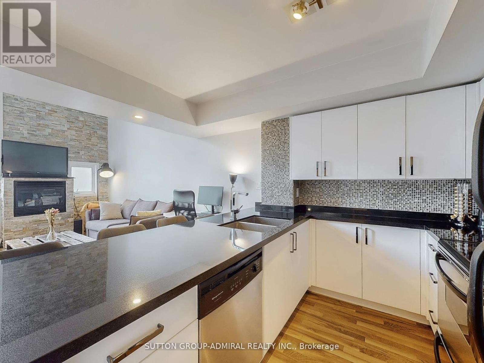 314 - 21 Earl Street, Toronto, Ontario  M4Y 3C8 - Photo 6 - C12467799