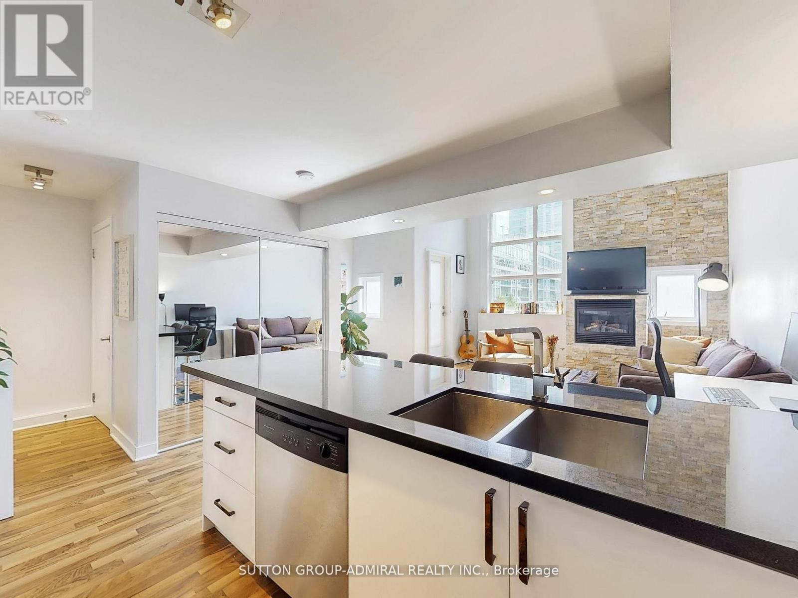 314 - 21 Earl Street, Toronto, Ontario  M4Y 3C8 - Photo 9 - C12467799