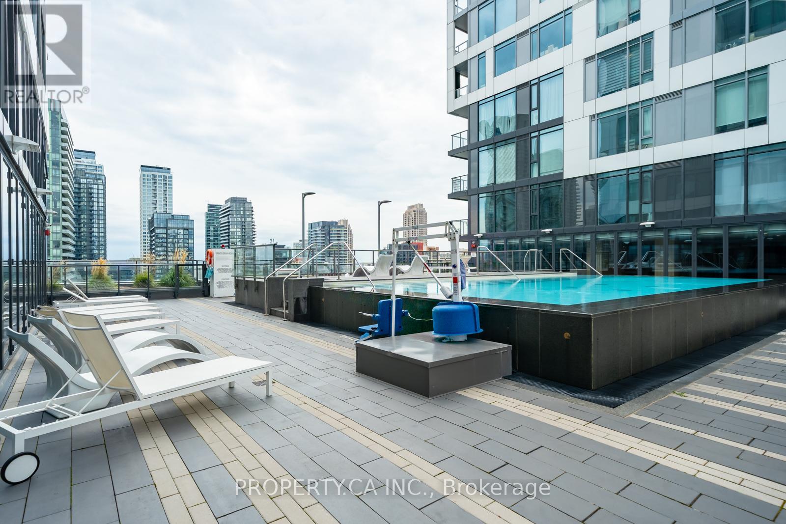621e - 576 Front Street W, Toronto, Ontario  M5V 1C1 - Photo 25 - C12467809