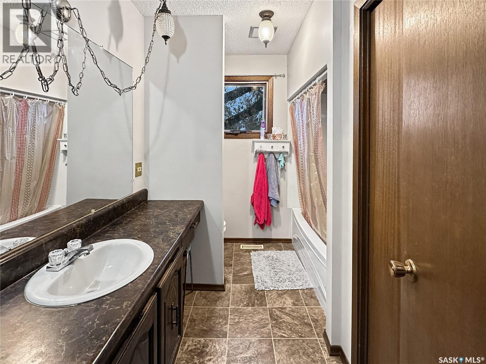 425 Hudson Avenue, Fort Qu'appelle, Saskatchewan  S0G 1S0 - Photo 15 - SK021056
