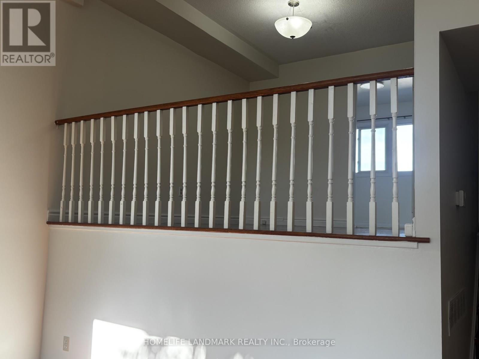 254 Sprucewood Court, Toronto, Ontario  M1W 1P7 - Photo 4 - E12464747