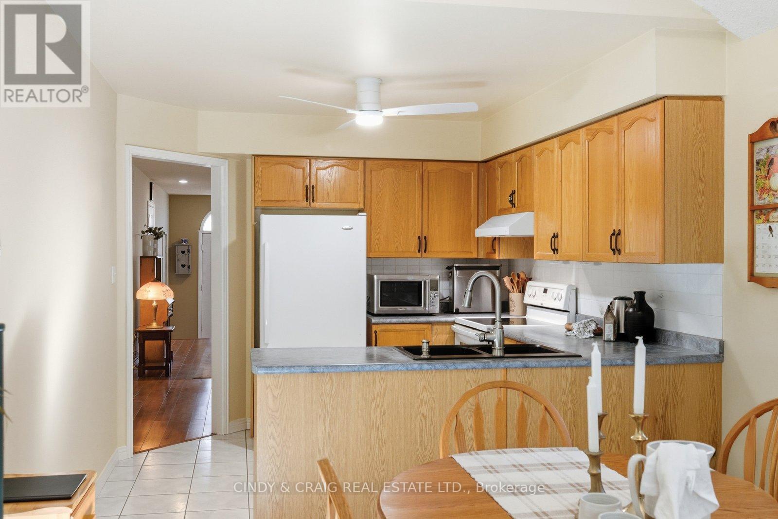 318 Sandringham Drive, Clarington, Ontario  L1E 3A7 - Photo 3 - E12467716