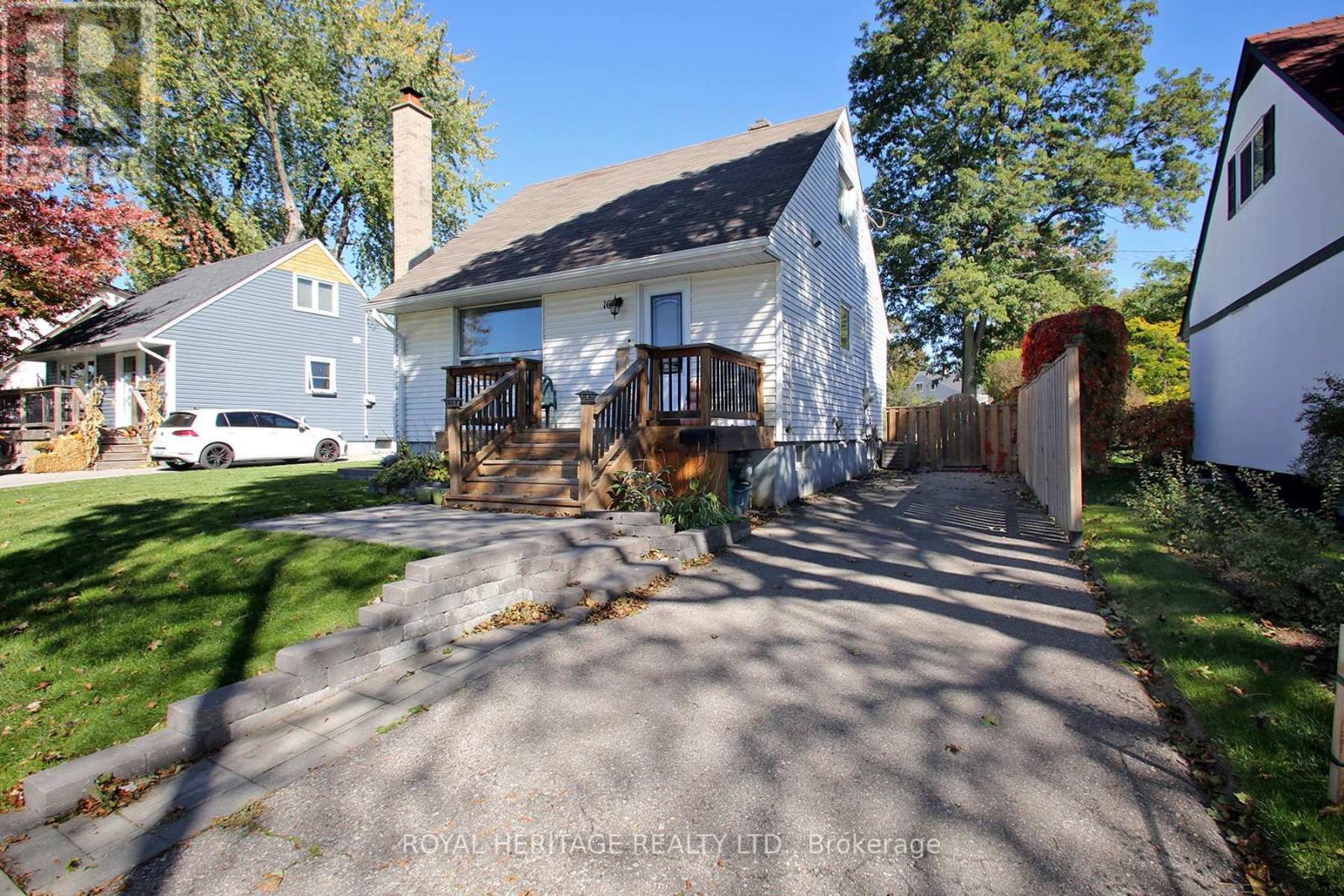 16 BURCHER ROAD, Ajax, Ontario