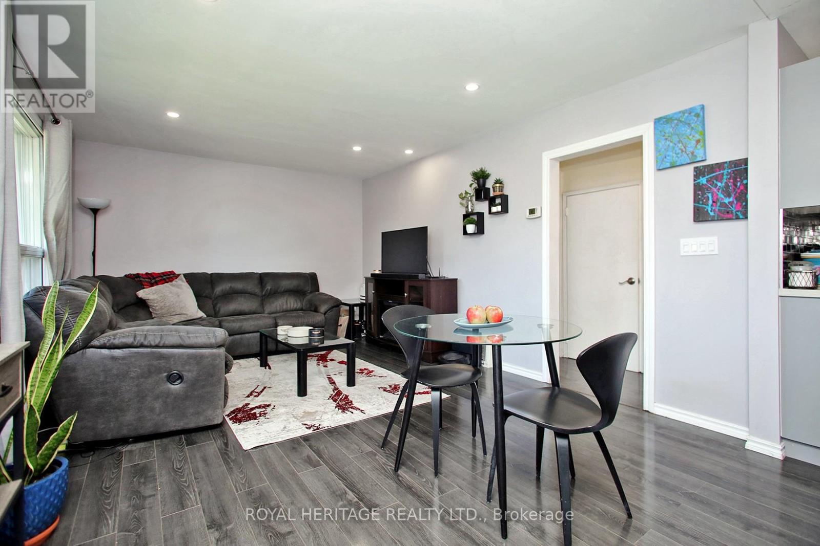 16 Burcher Road, Ajax, Ontario  L1S 2P7 - Photo 8 - E12467745