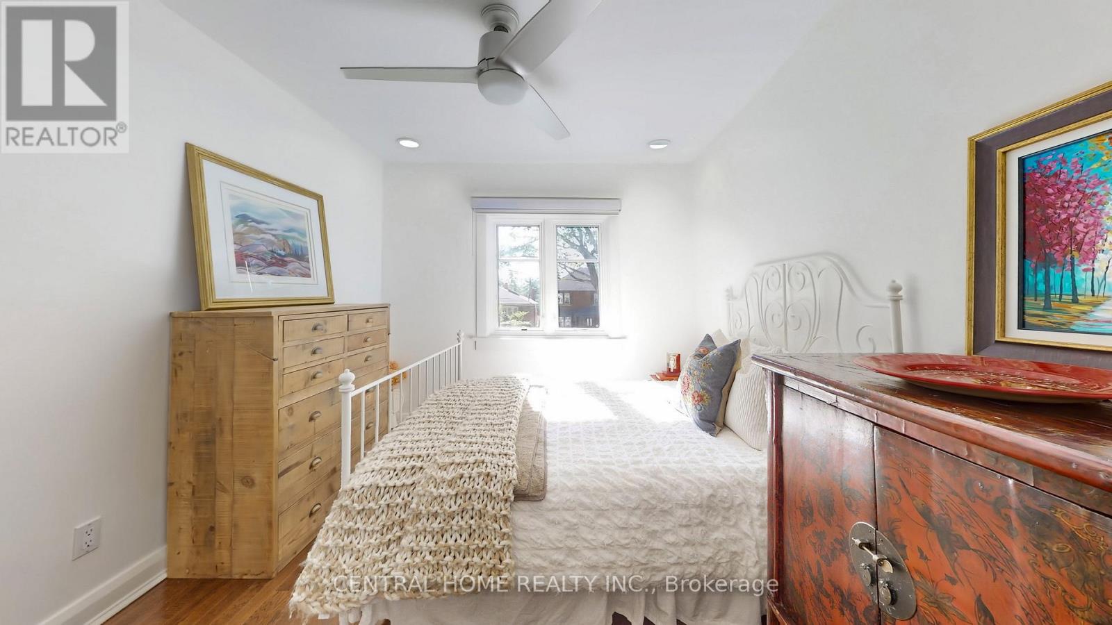 70 Pine Crescent N, Toronto, Ontario  M4E 1L4 - Photo 24 - E12467795