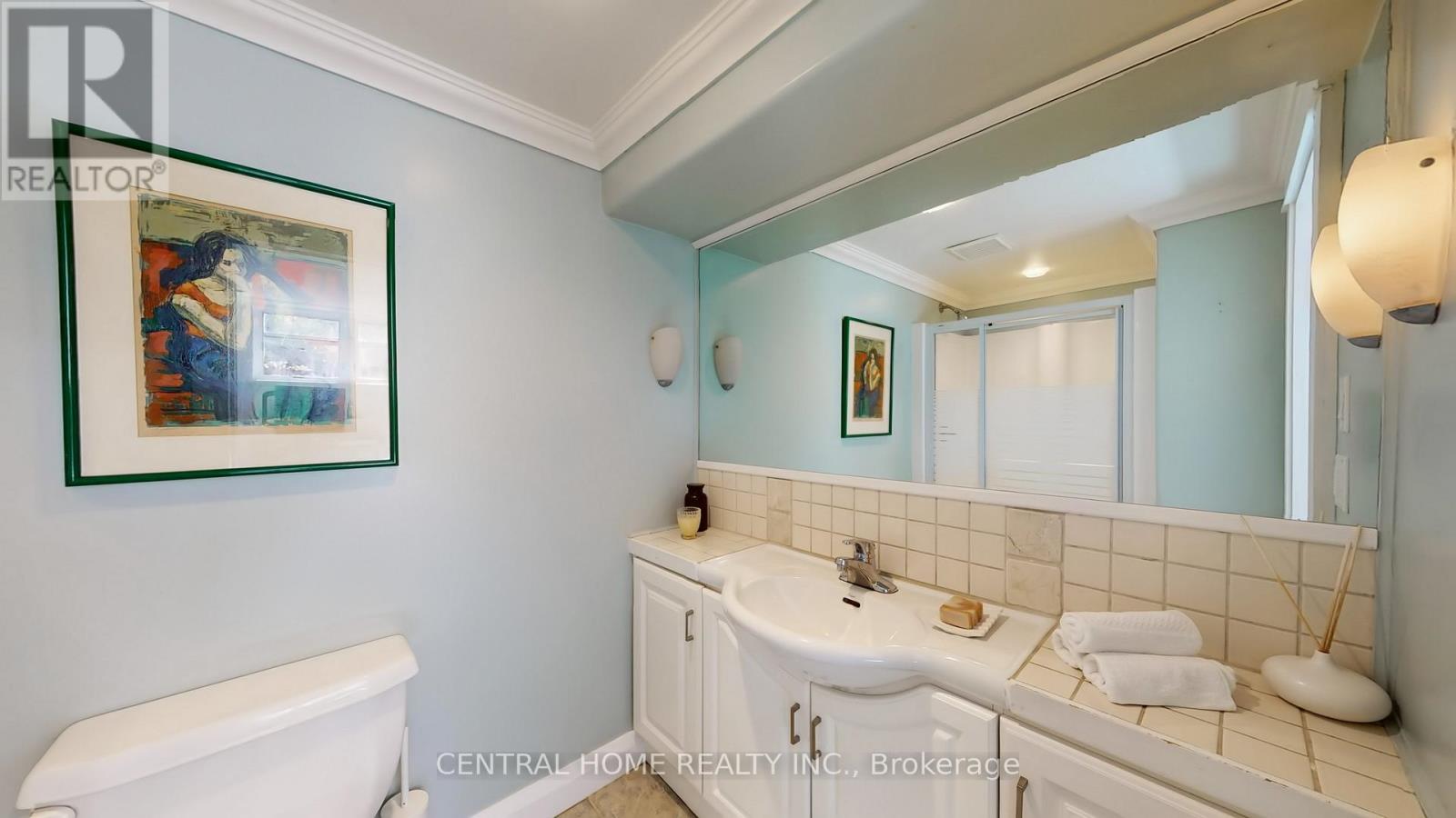 70 Pine Crescent N, Toronto, Ontario  M4E 1L4 - Photo 32 - E12467795