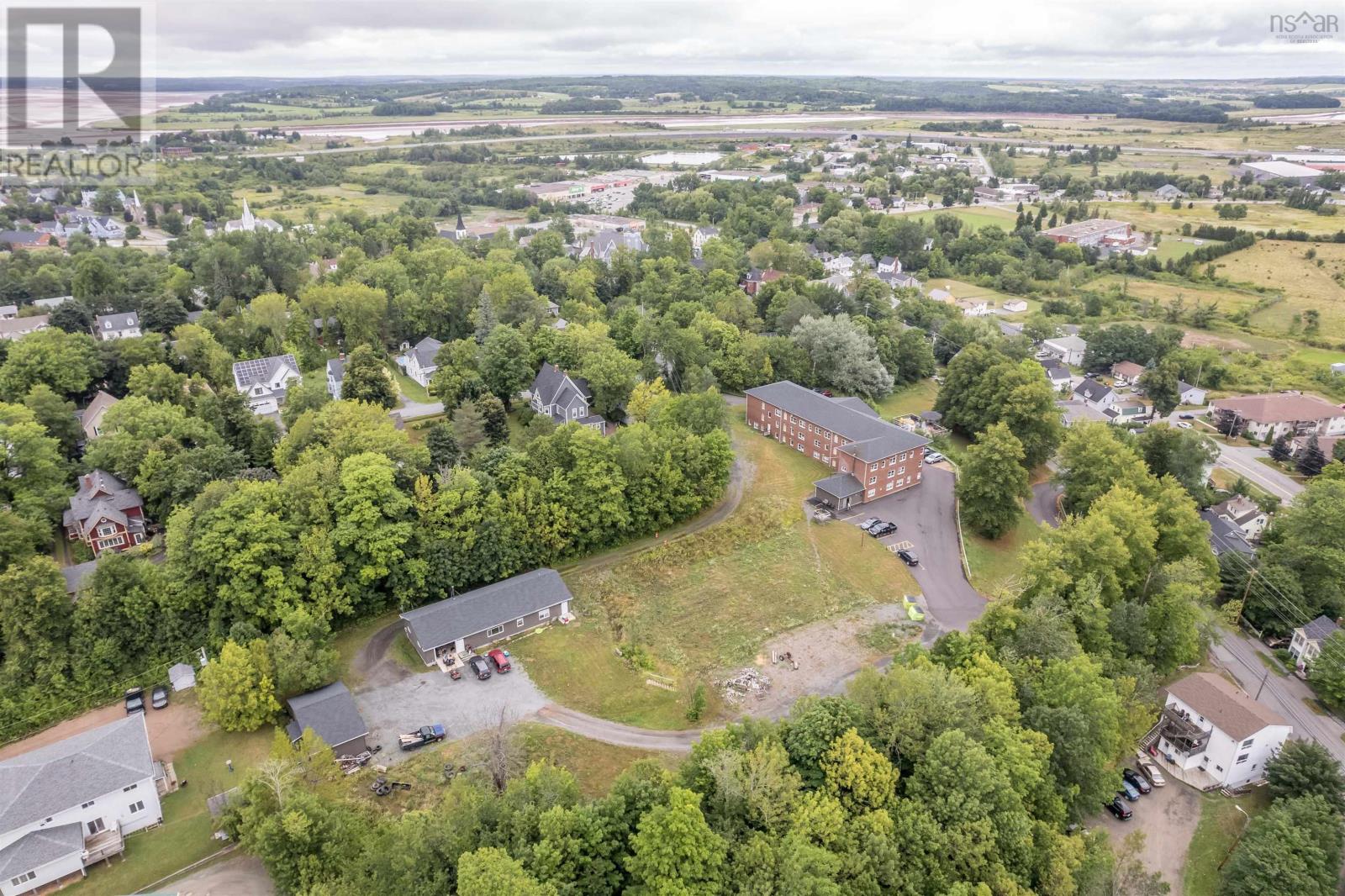 790 King Street, Windsor, Nova Scotia  B0N 2T0 - Photo 2 - 202526048