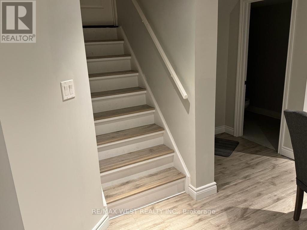 BSMT - 82 ANTIQUE DRIVE, Richmond Hill, Ontario