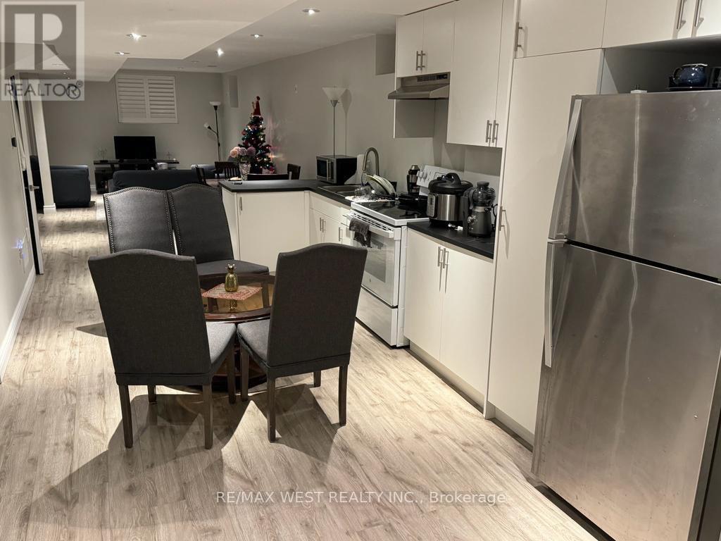 Bsmt - 82 Antique Drive, Richmond Hill, Ontario  L4E 4G3 - Photo 2 - N12464285