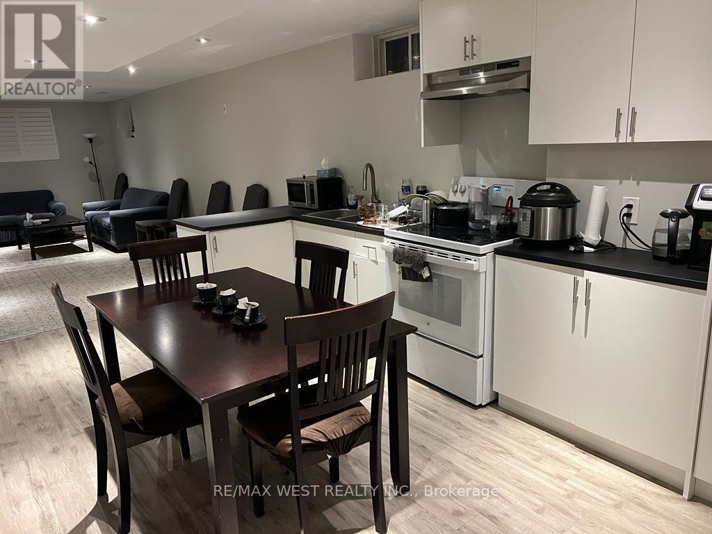 Bsmt - 82 Antique Drive, Richmond Hill, Ontario  L4E 4G3 - Photo 3 - N12464285